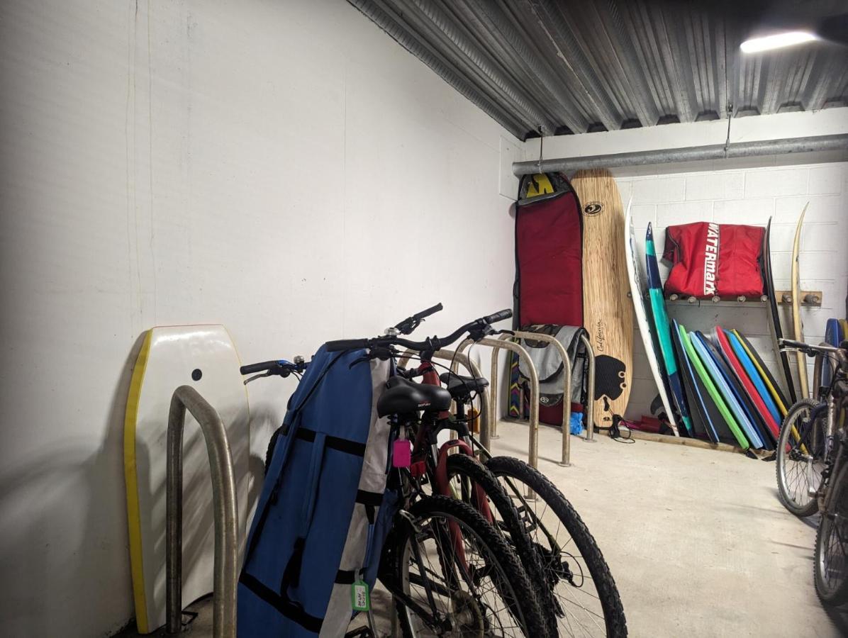 Apartment 100M From Fistral Beach- Underground Parking-Surf Shower & Locker- Sleeps 6 新码头 外观 照片